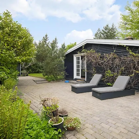 Three-bedroom In Hornbak Feriehus *