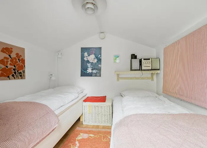 Дом отдыха Three-bedroom In Hornbak